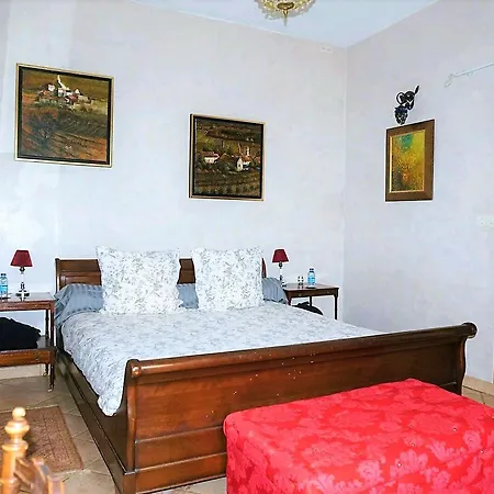 La Maison Rouge-2